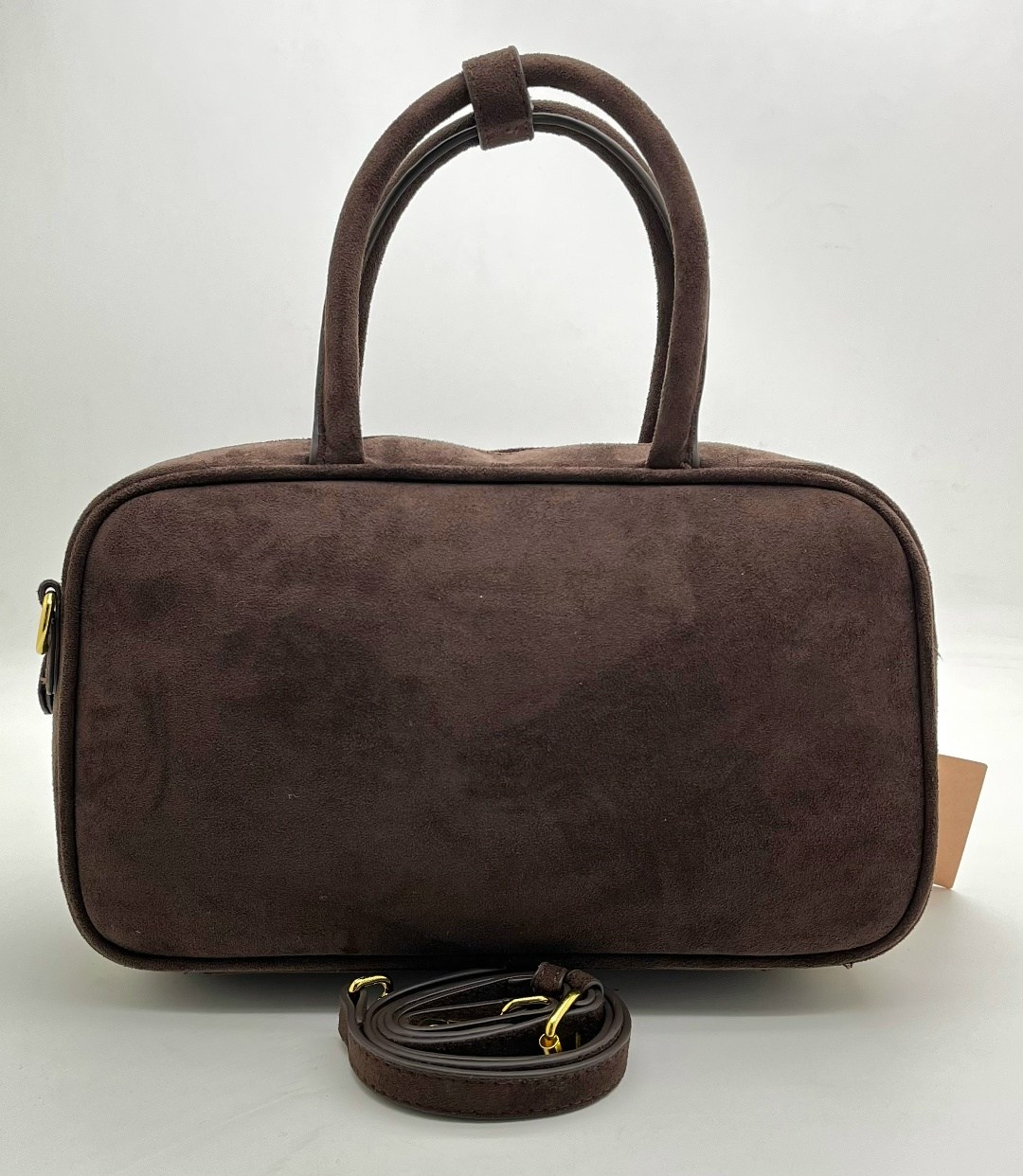 сумка miu miu замшевая коричневая,женская замшевая сумка miu miu arcadie коричневая,сумка женская замшевая тоут большая miu miu,сумка miu miu beau коричневая из замши,замшевая сумка миу миу