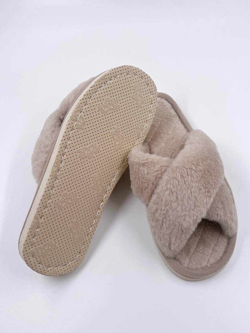 женские домашние тапочки,пушистые тапочки домашние,меховые домашние тапочки,тапочки домашние женские меховые,плюшевые домашние тапочки