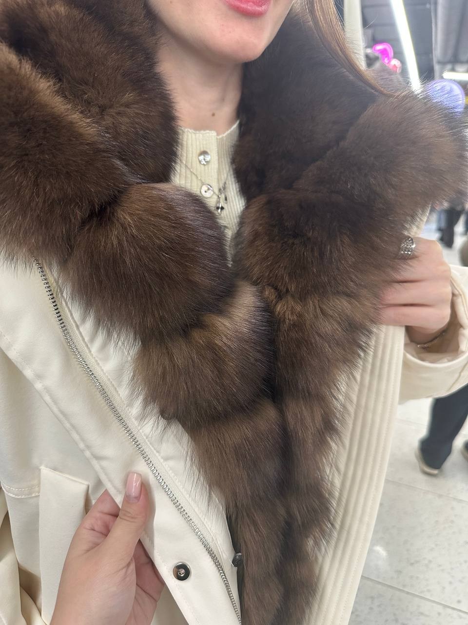 пуховик женский с натуральным мехом,пуховик с натуральным мехом,пуховик с мехом,куртка с натуральным мехом,парка с мехом песца