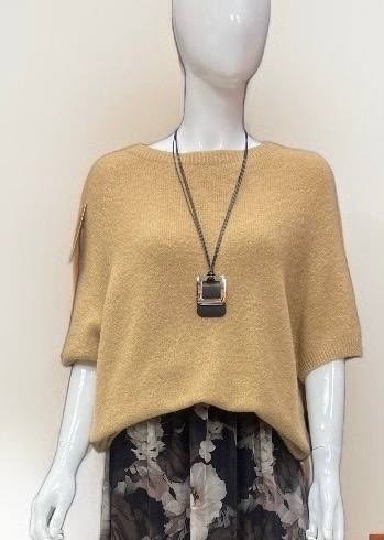 бежевый джемпер,джемпер,стильный джемпер,джемпер оверсайз,свитер с рукавом