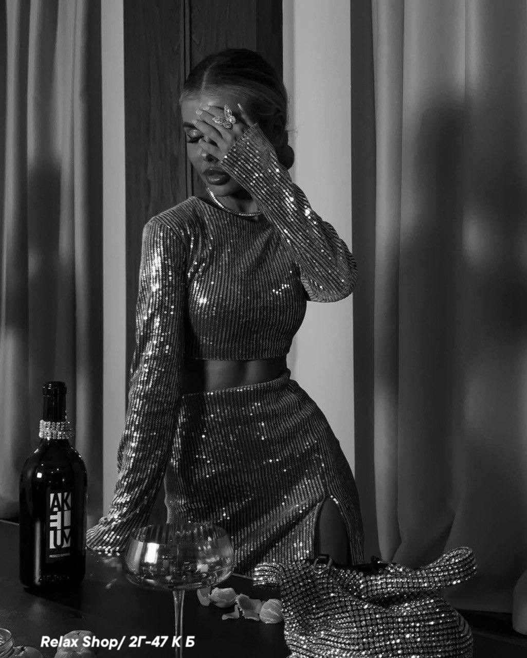 праздничный вечерний костюм с юбкой и топом из пайеток siyaydetka цвет серебро,костюм из пайеток женский,юбка с пайетками мини,костюм с пайетками женский,юбка с пайетками