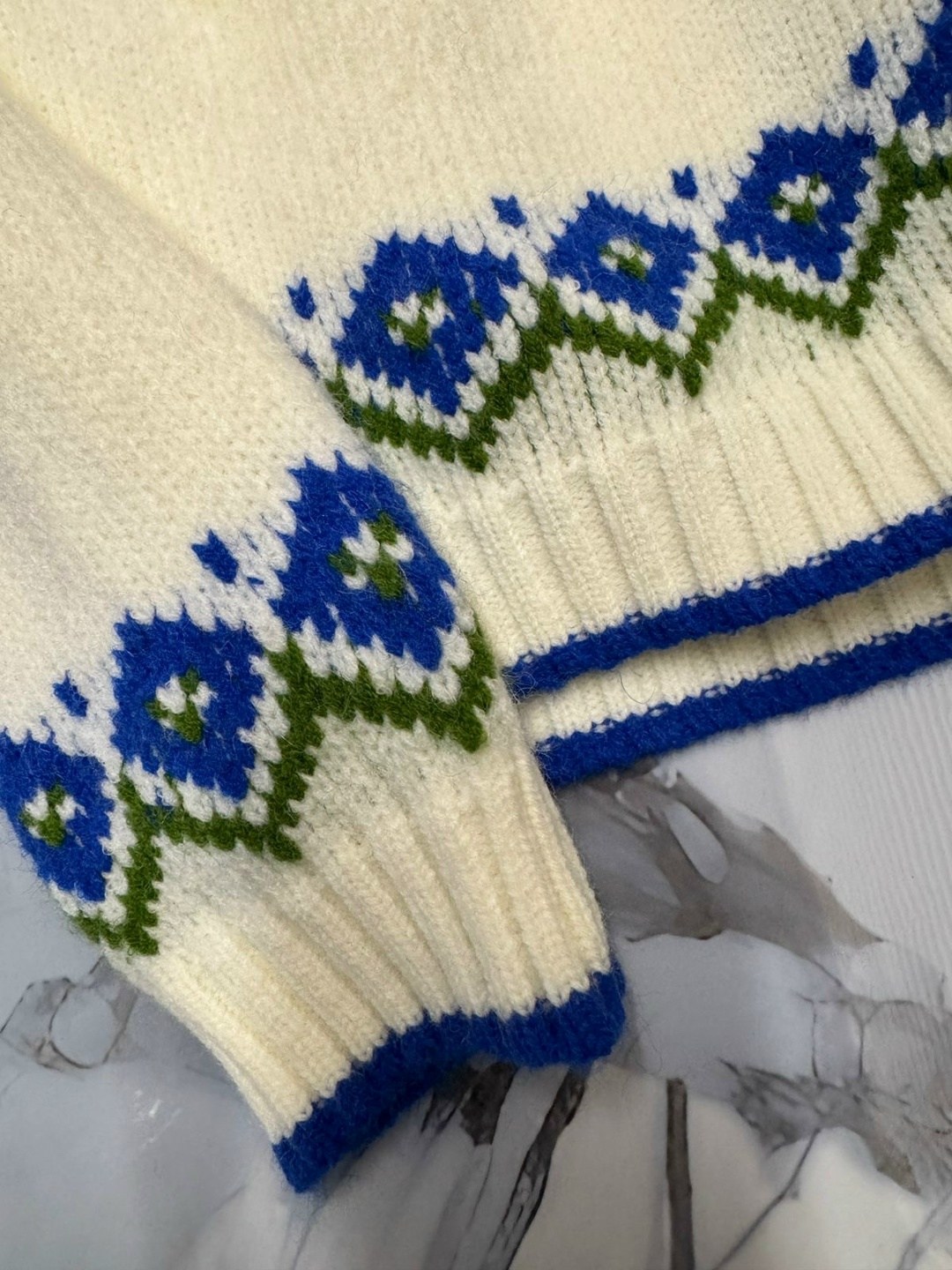 модные свитера,вязаная кофта,свитер,кофта с орнаментом,кардиган вязаное