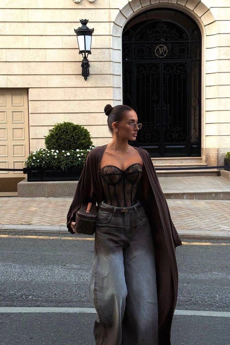 девушка,платье стильное,корсет,чëрное платье,макияж