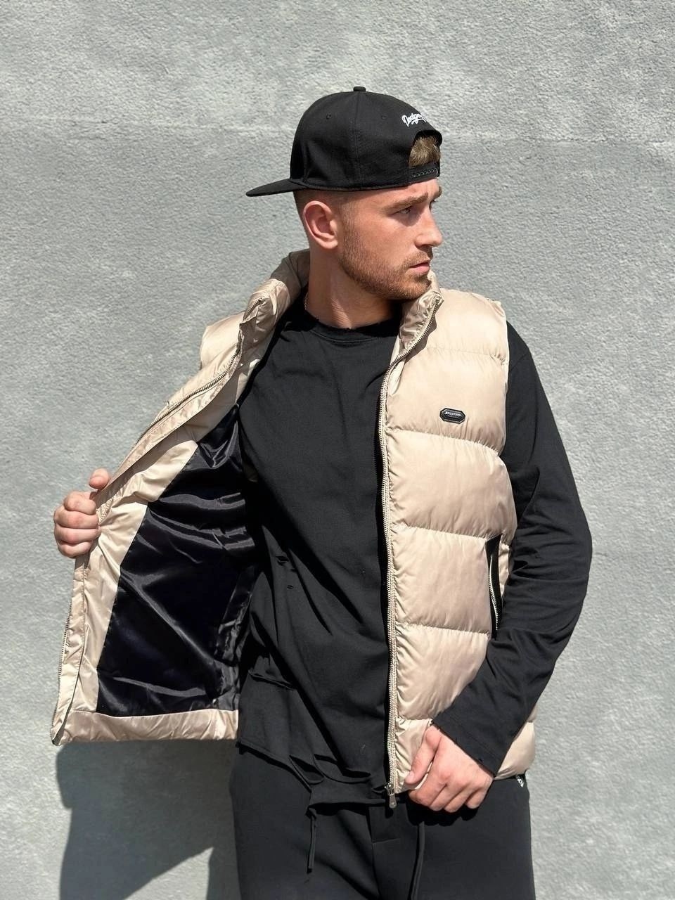 мужская жилетка,жилет бежевый,жилет утепленный,жилетка,жилет утепленный мужской