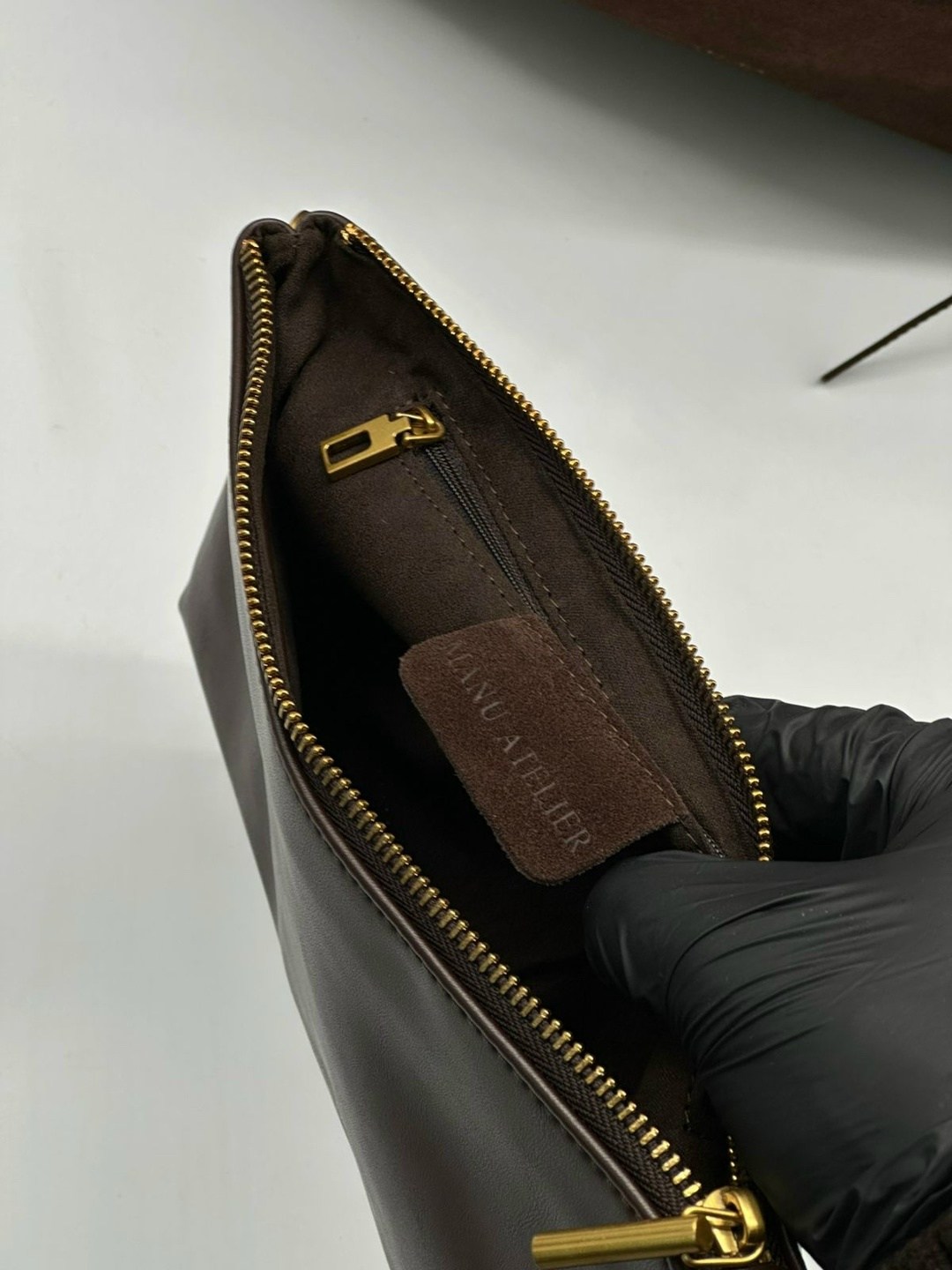 большая сумка хобо из натуральной замши, цвет коричневый,замшевые сумки милано,сумка замшевая,сумка замшевая коричневая,женская сумка замшевая