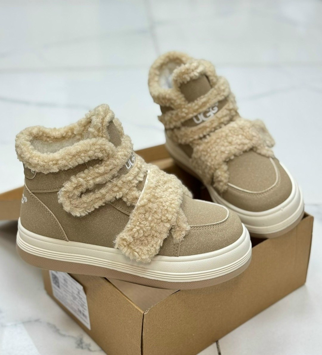 женские угги,,зимние кроссовки ugg,кроссовки зимние женские,кеды женские зимние