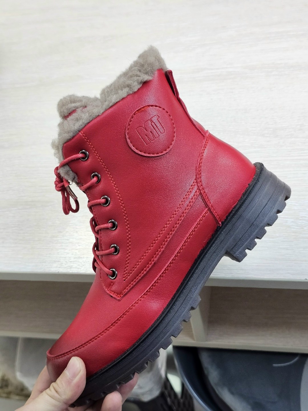 ,зимняя  женская,женские зимние ботинки,короткие зимние ботинки женские,ботинки зимние