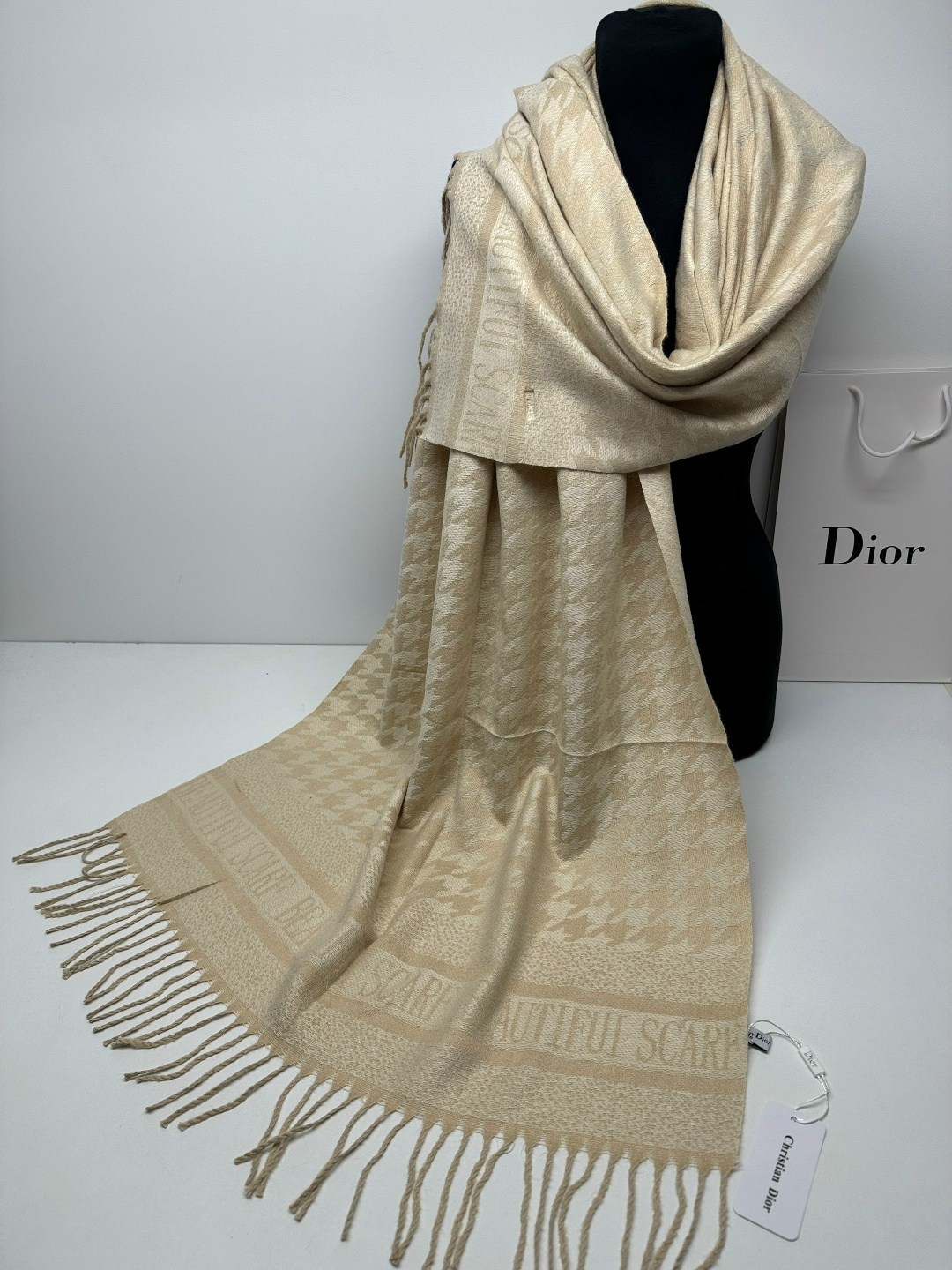 палантины dior,палантин диор,палантин женские,палантин christian dior,палантин теплый