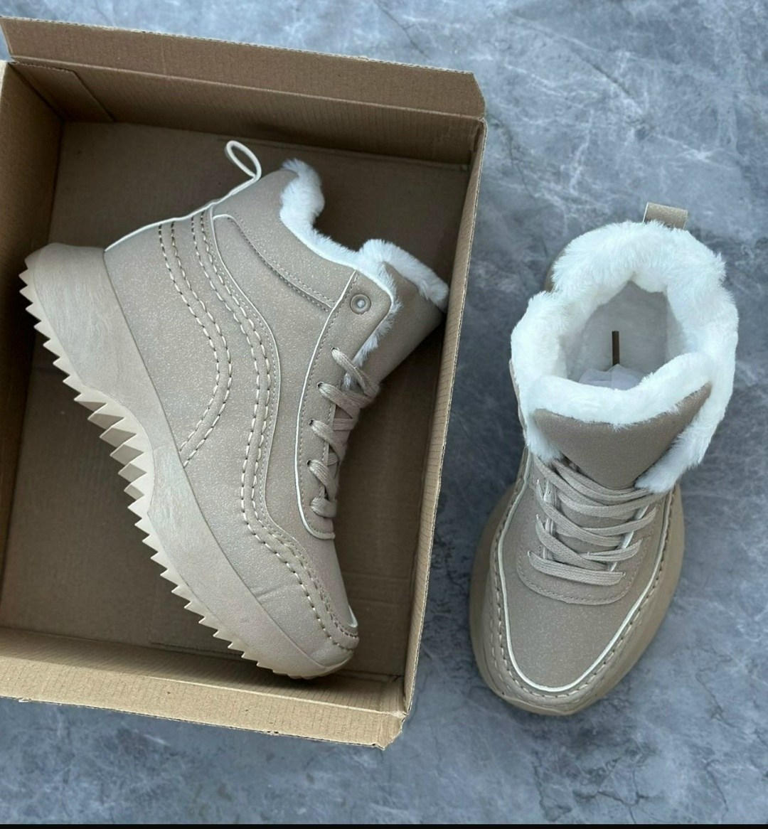 ,женские зимние кроссовки,теплые кроссовки,зимняя  женская,кроссовки утеплённые женские