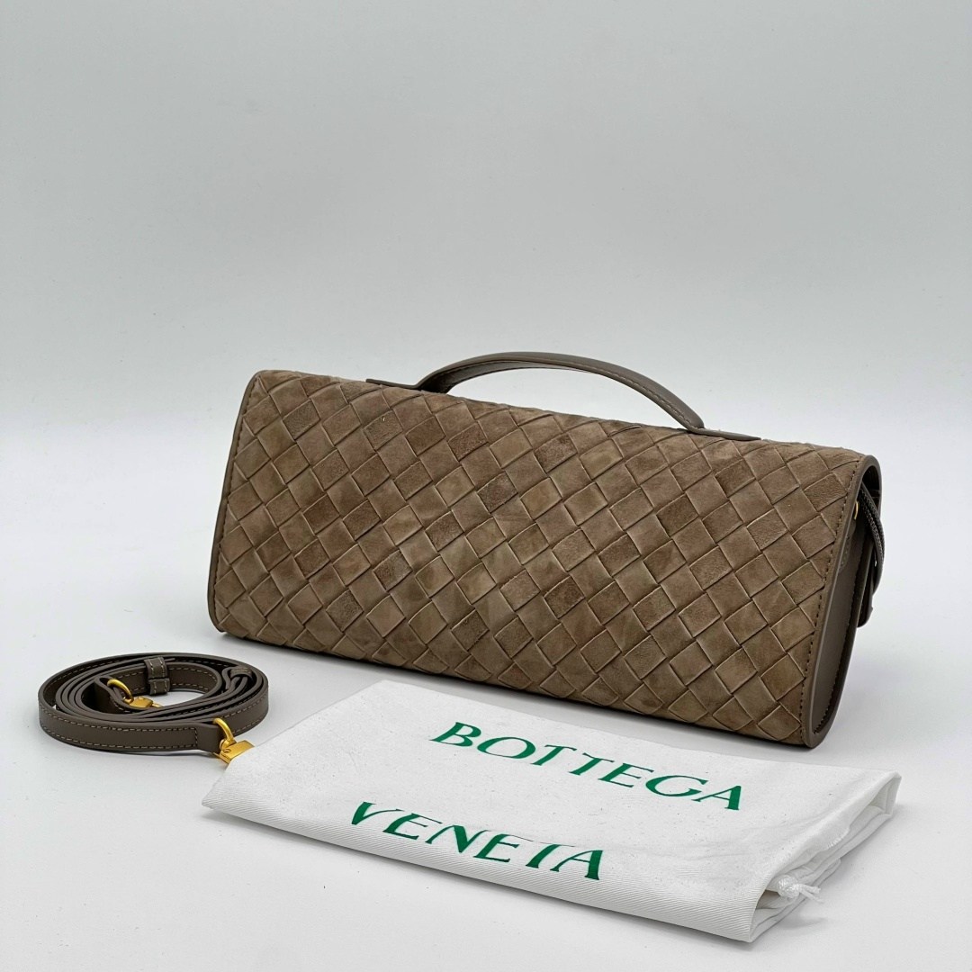 bottega veneta клатч,bottega veneta сумки женские,сумка bottega veneta,кожаный клатч bottega veneta,клатч