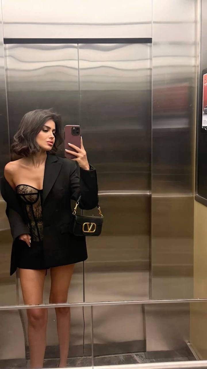 девушка,платье стильное,корсет,чëрное платье,макияж