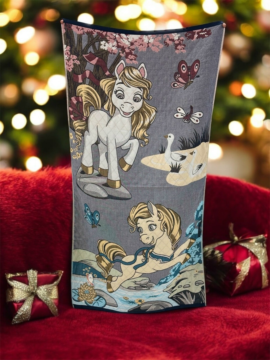 полотенца с лошадью набор подарочный,корзина для игрушек единорог,полотенце 70*140 см символ 2026 года,корзина для игрушек joyarty,полотенце с конем