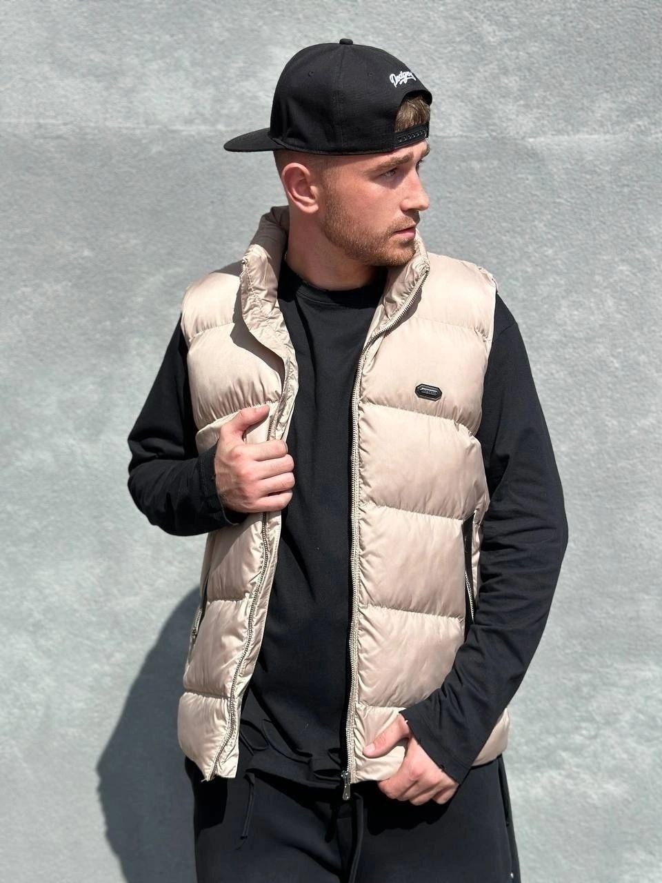 мужская жилетка,жилет бежевый,жилет утепленный,жилетка,жилет утепленный мужской