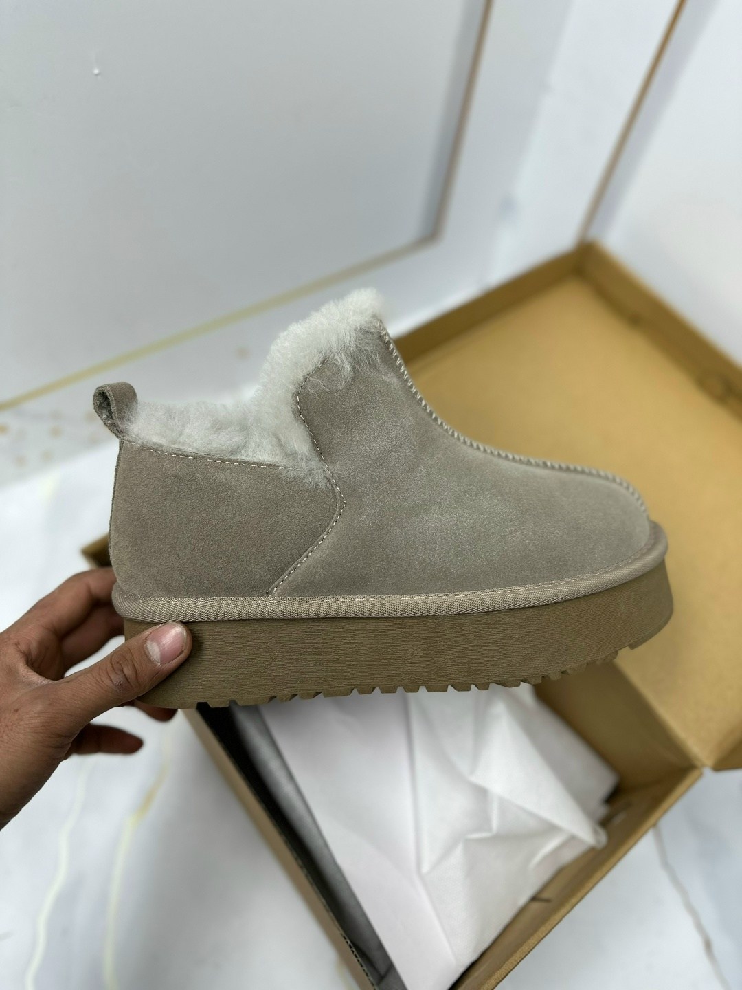 угги женские,,угги,женские короткие угги на овчине,угги женские ugg