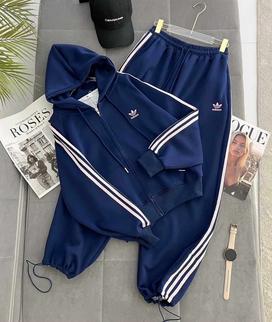 женский спортивный костюм adidas,спортивный костюм adidas,спортивный костюм adidas adidas,красный женский спортивный костюм adidas,спортивный костюм адидас красный женский