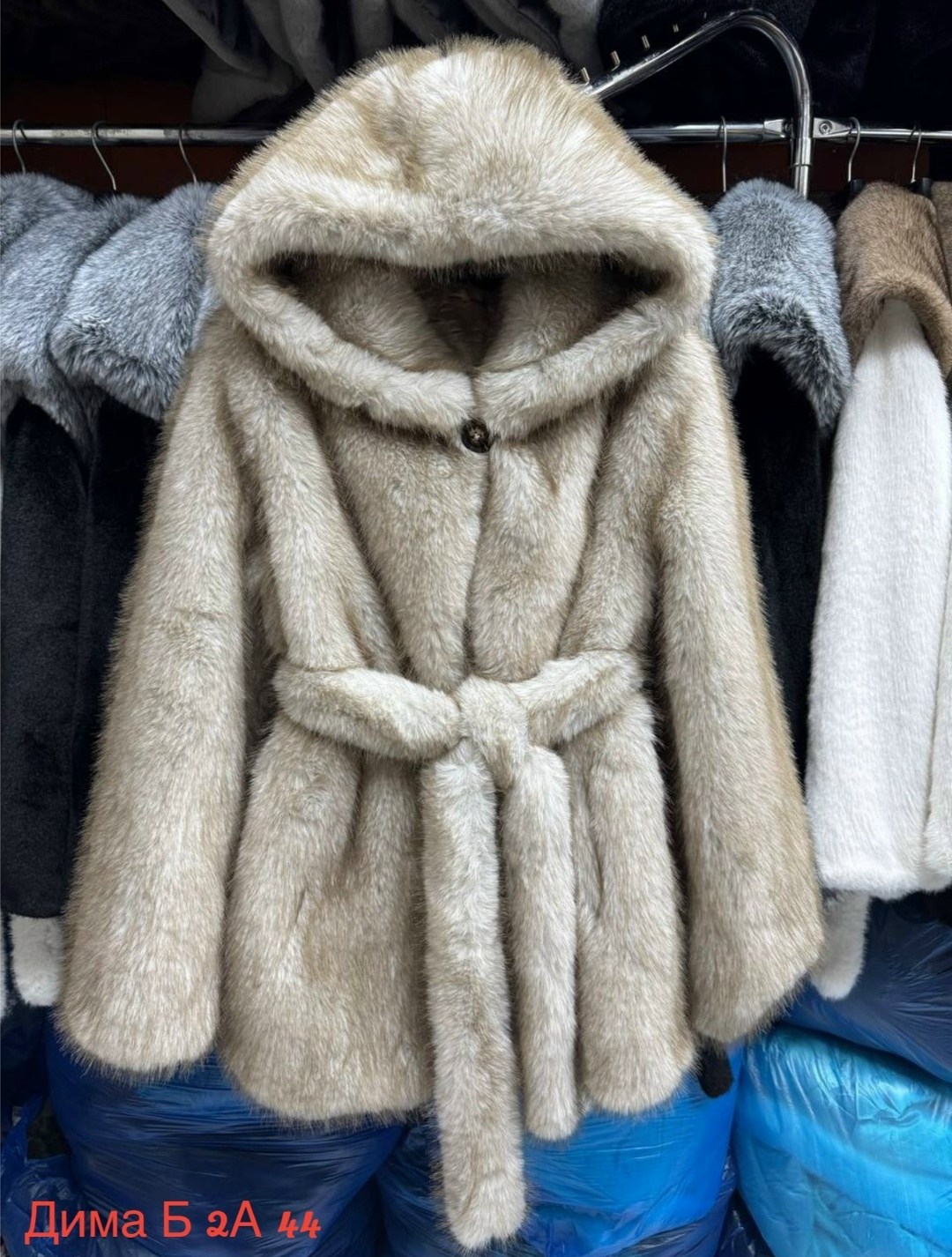 норковая шуба с капюшоном,норковая шуба,шуба из норки с капюшоном,шуба из норки,женская норковая шуба