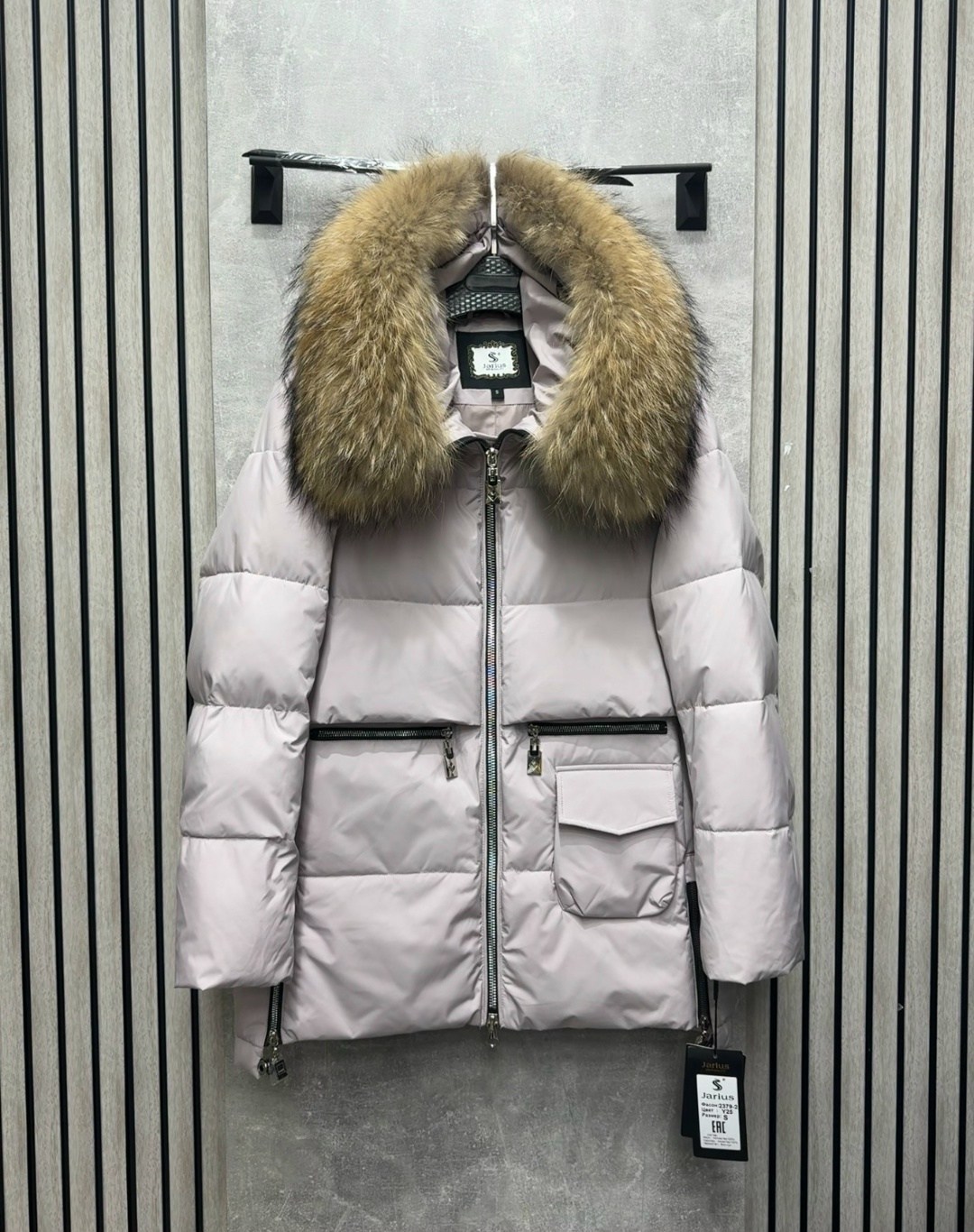 куртка женская зимняя,женский пуховик,пуховик с натуральным мехом,женский зимний пуховик,зимняя куртка