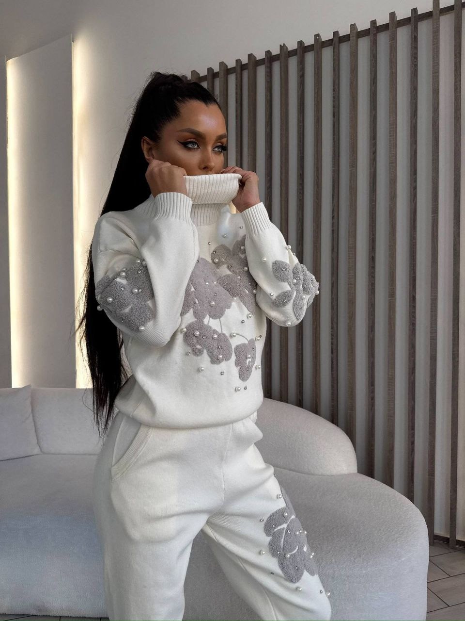трикотажный костюм женский,трикотажные костюмы,белый трикотажный костюм,вязаный костюм,костюм женский вязаный