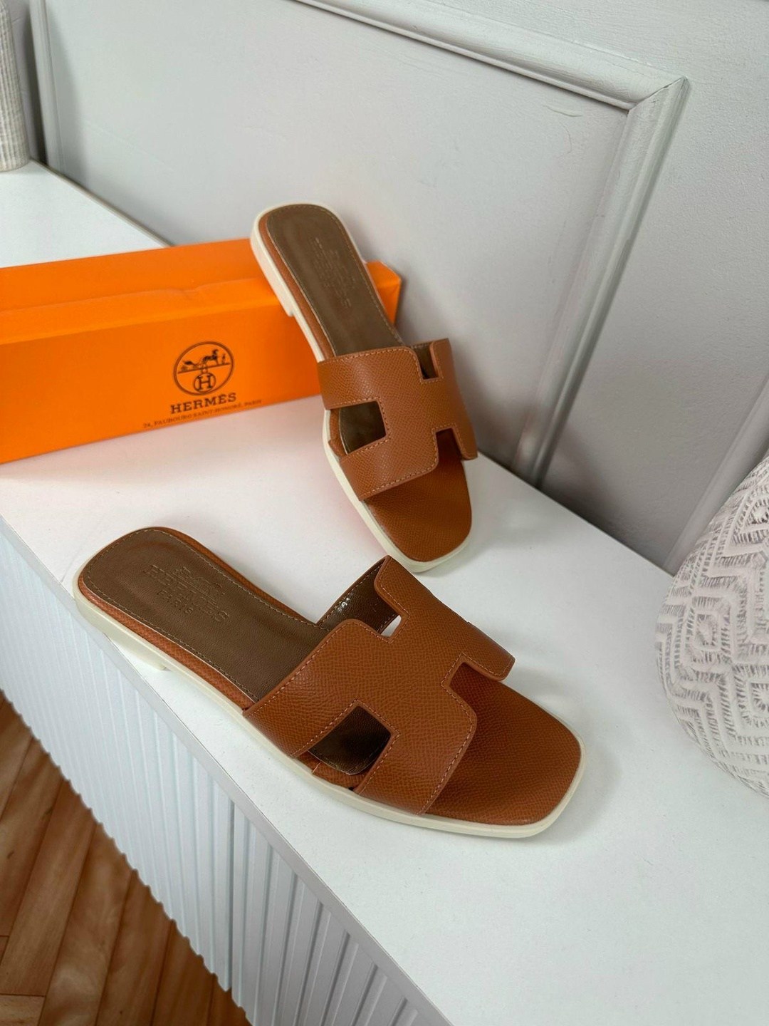 шлепки hermes женские,шлепки эрмес,шлепанцы эрмес,,шлепанцы hermes