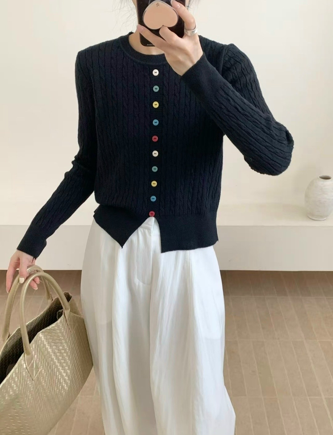 кардиган на пуговицах вязаный короткий теплый жакет fergano angelina,кардиган с круглым вырезом,кофта на пуговицах широкая из кашемира вязаная,женский вязаный кардиган,женская кофта