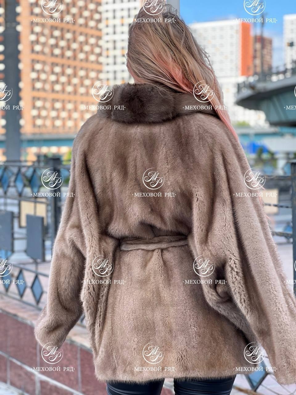 норковая шуба,шуба из норки,короткая норковая шуба,шубка,норковая шуба с воротником из куницы