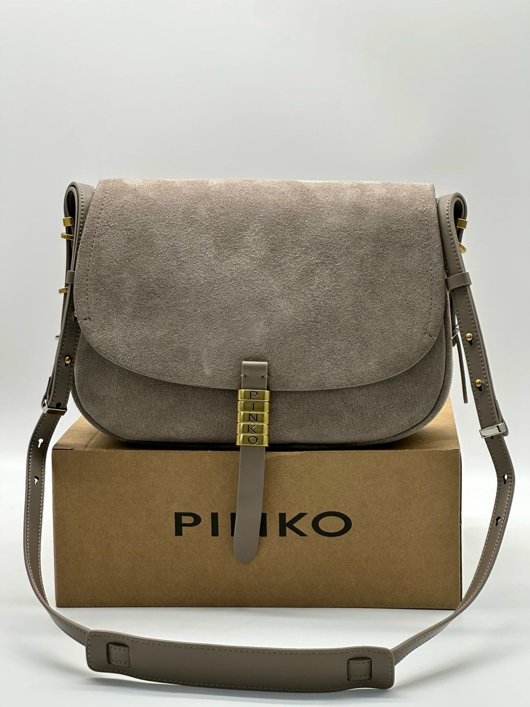 сумка coccinelle,сумка пинко из замши,замшевая сумка,сумка,сумка женская