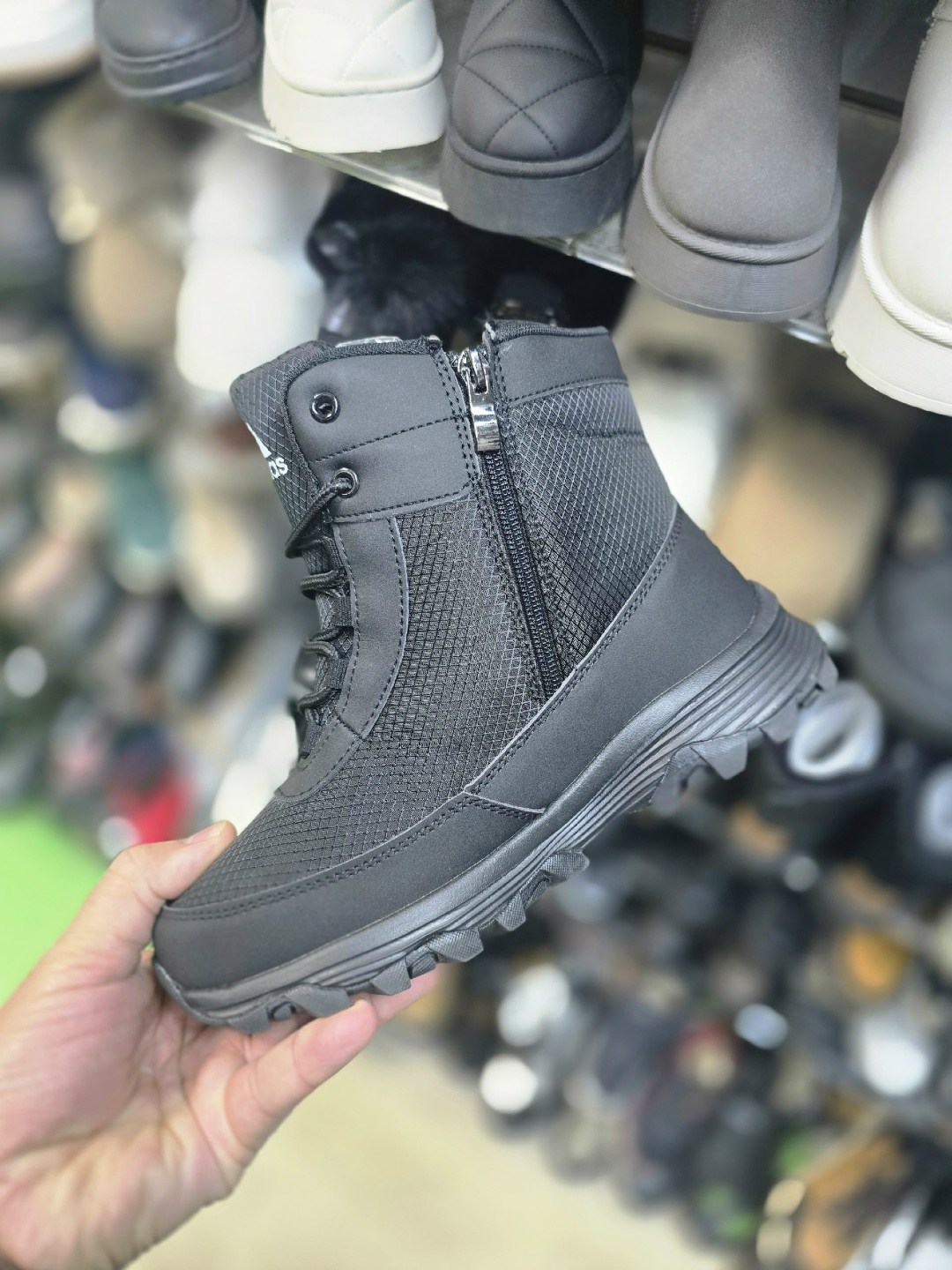 adidas мужские зимние кроссовки,adidas зимние кроссовки,,адидас демисезон ботинки,зимние кроссовки адидас мужские