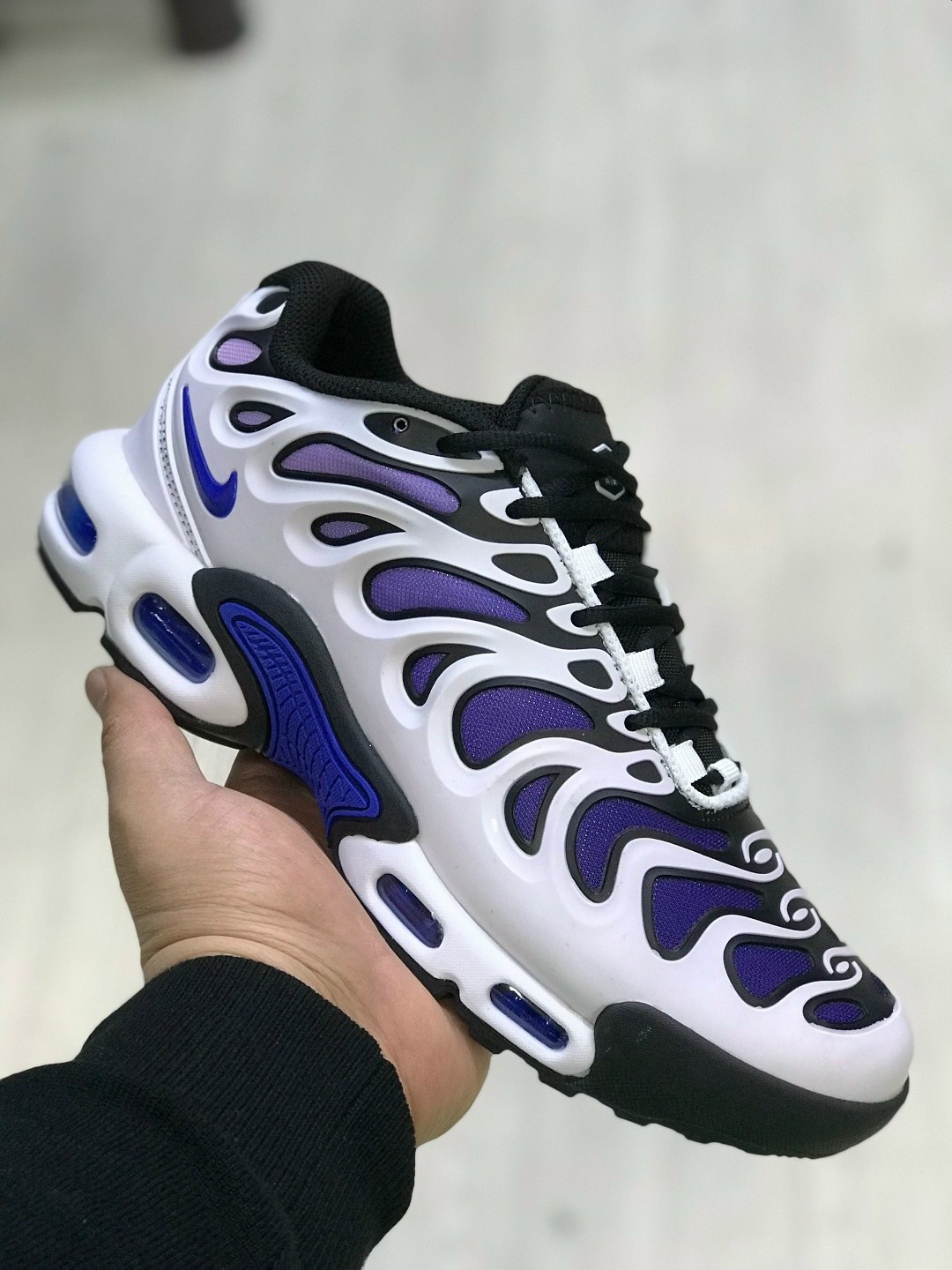 кроссовки nike air max plus,кроссовки nike air max plus tn,nike air max plus drift,nike air max plus tn,nike air max plus