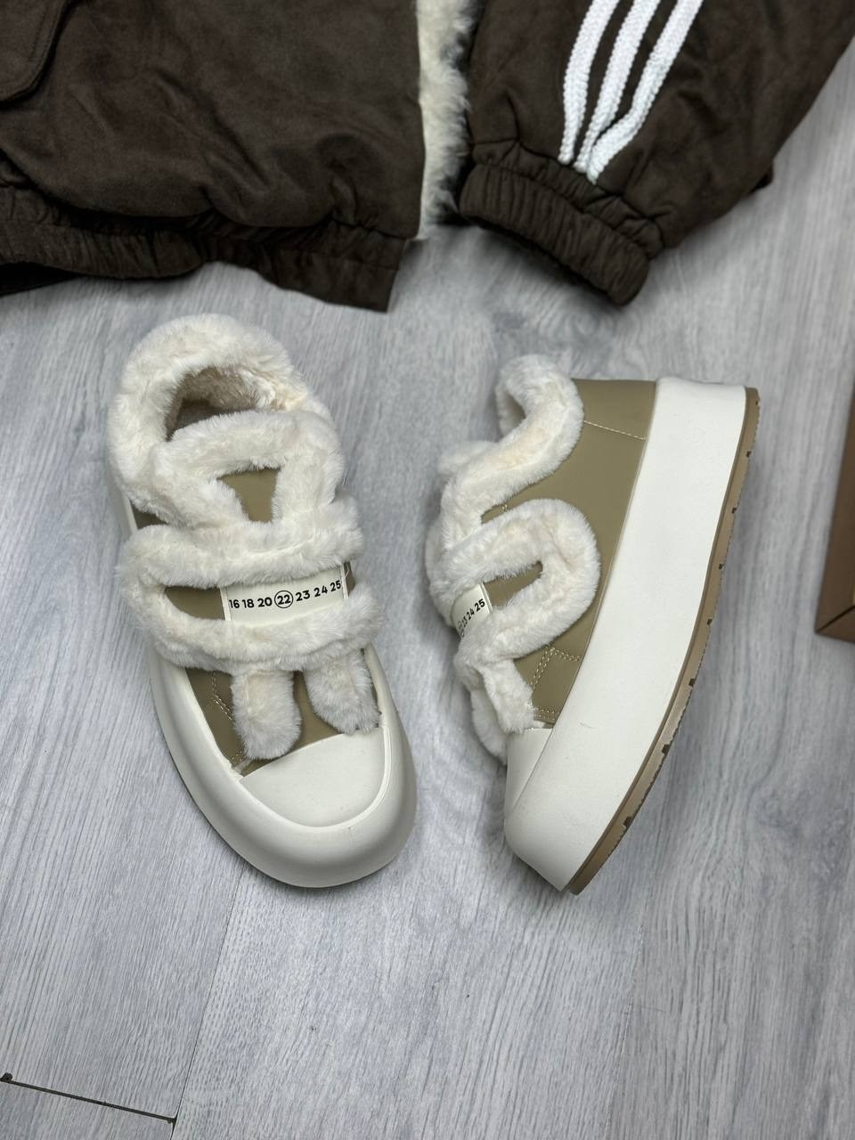 ,зимние кроссовки женские,зимняя женская ,женская ,зимняя