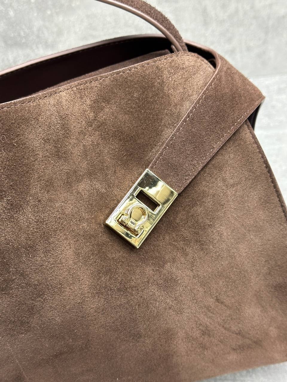 замшевая женская сумка,замшевая сумка,сумка fendi фенди хит продаж новинка замша,сумка,сумка замшевая коричневая