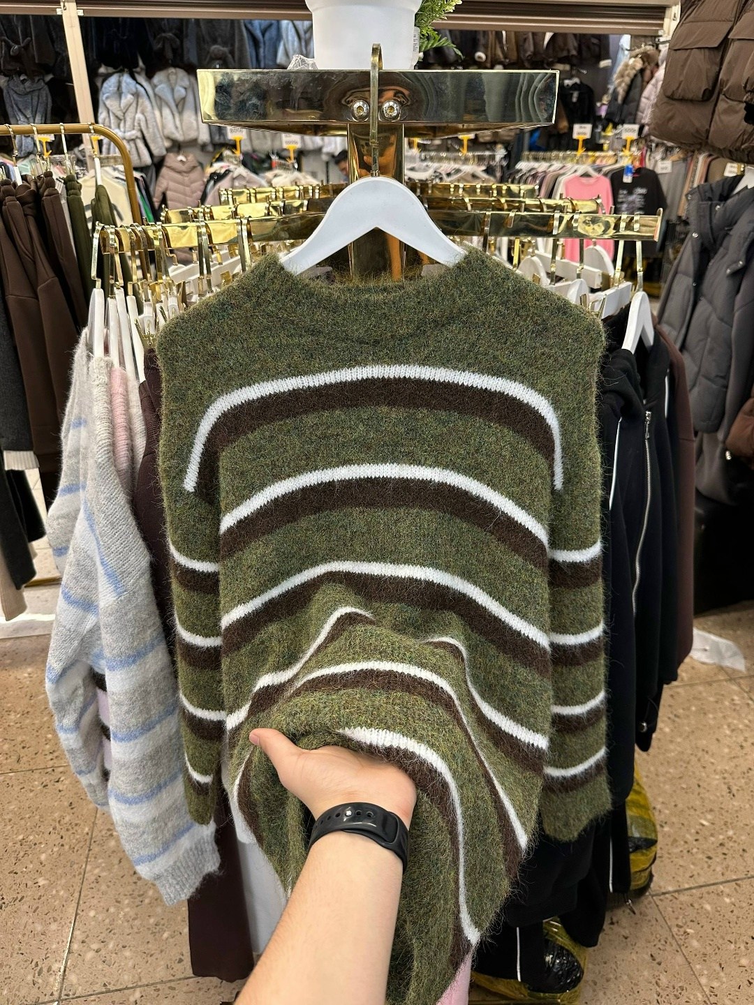 свитер,полосатый свитер,свитер джемпер,модные свитера,мохеровый вязаный свитер в полоску для мужчин и женщин