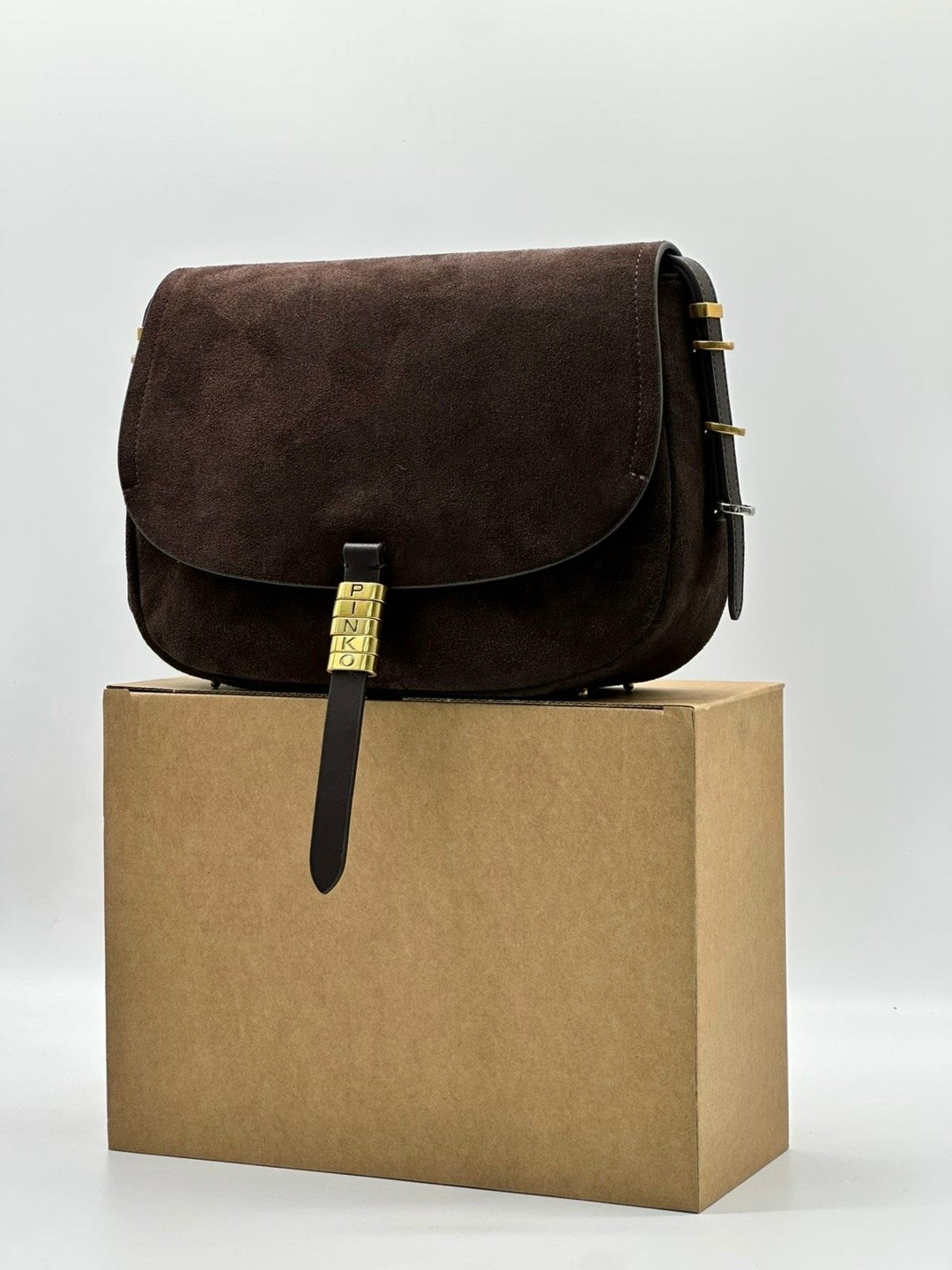 сумка coccinelle,сумка пинко из замши,замшевая сумка,сумка,сумка женская