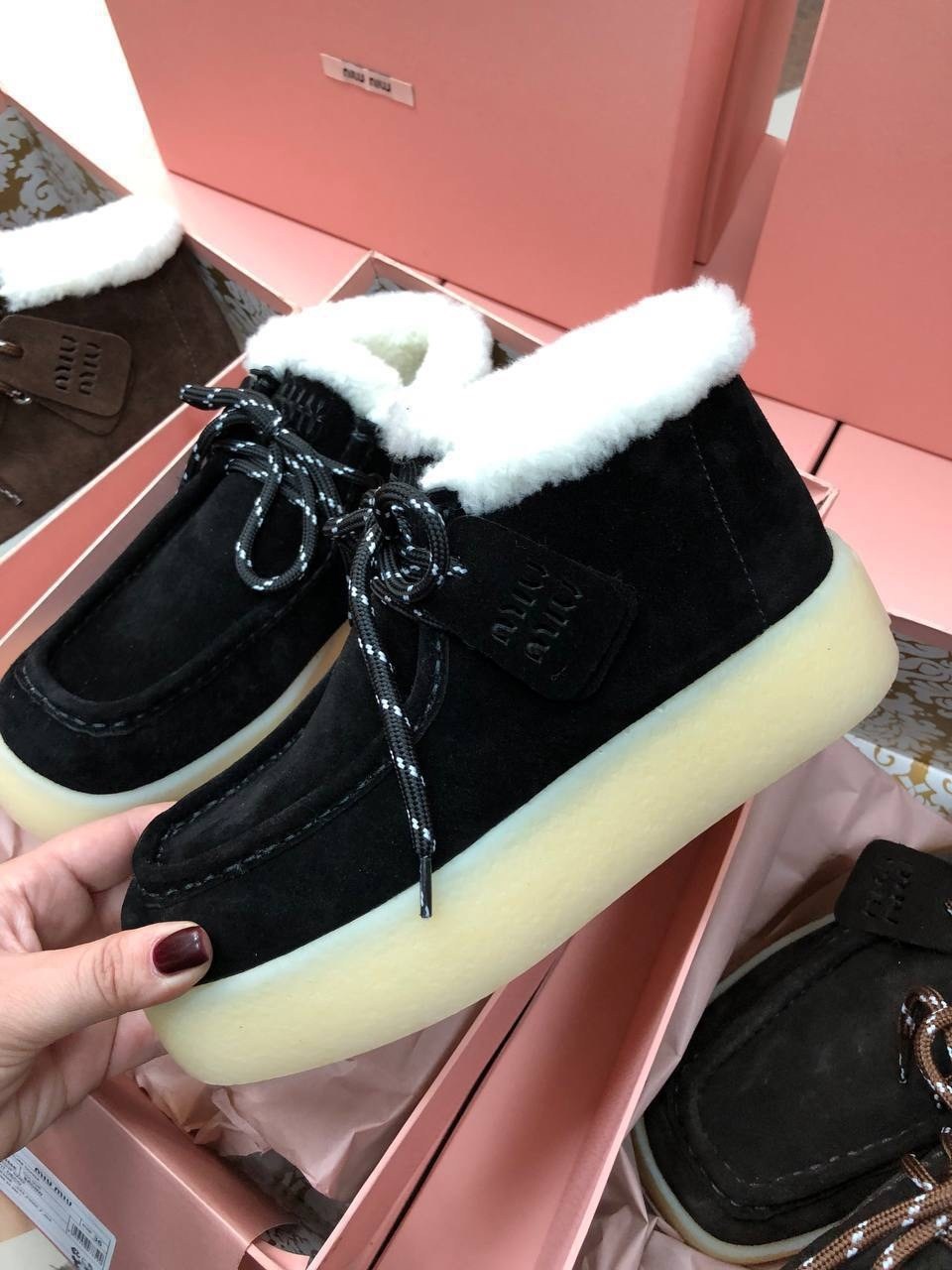 ,замшевые ботинки,ботинки с мехом,ботинки miu miu,зимняя женская