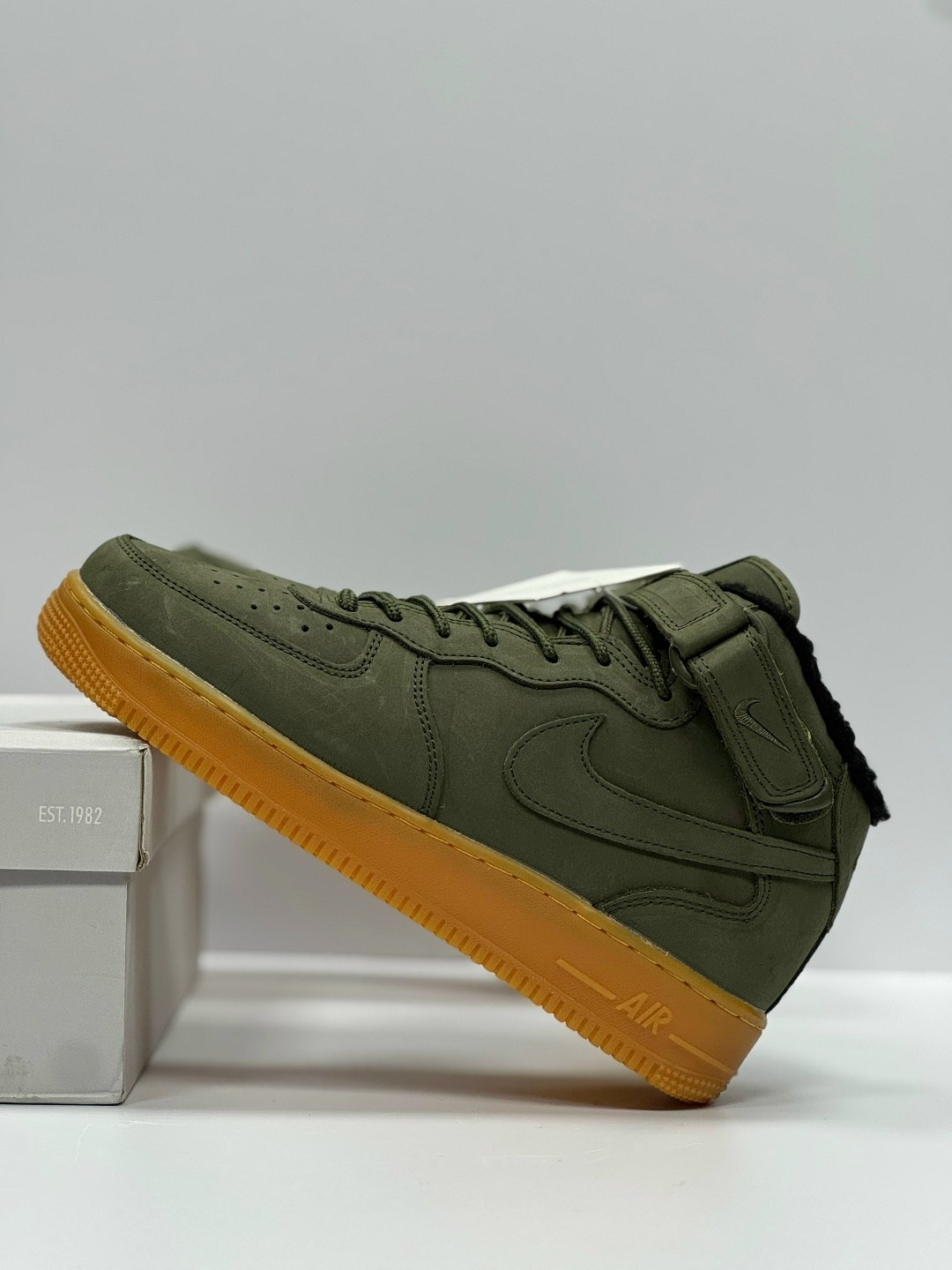 nike air force 1 high green,nike air force 1 high 07,nike air force 1 mid,зимние кроссовки nike air force 1 mid,nike air force 1 high medium olive