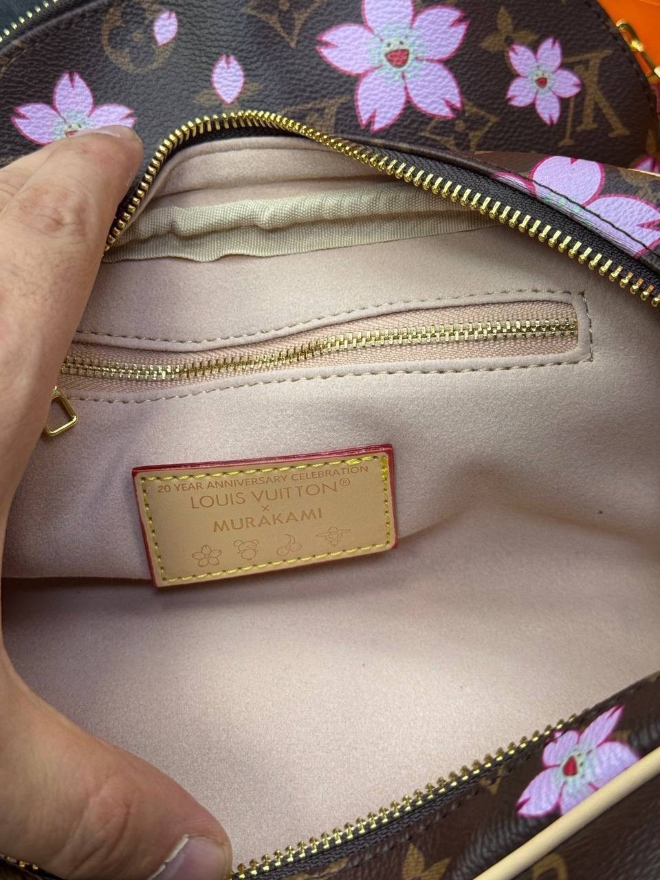 косметичка louis vuitton,модная сумка,сумки люкс,косметичка луи витон,сумки для женщин