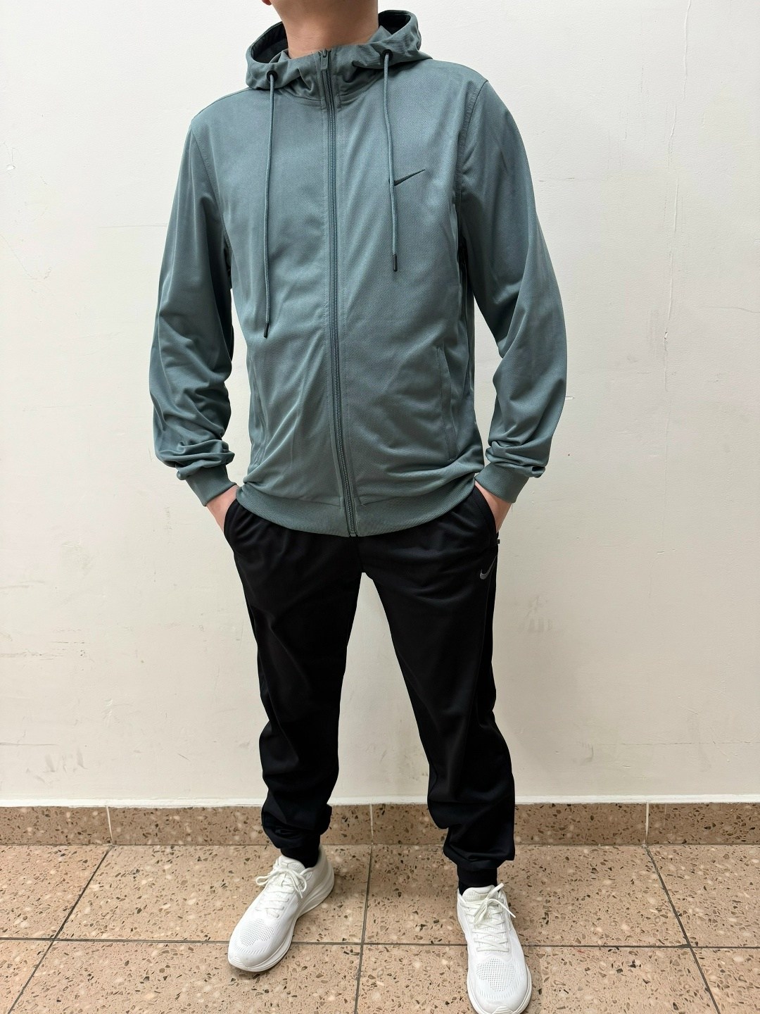 костюм найк мужской черный с капюшоном спортивный костюм,костюм спортивный,мужские спортивные костюмы,спортивный костюм nike мужской,костюм найк мужской