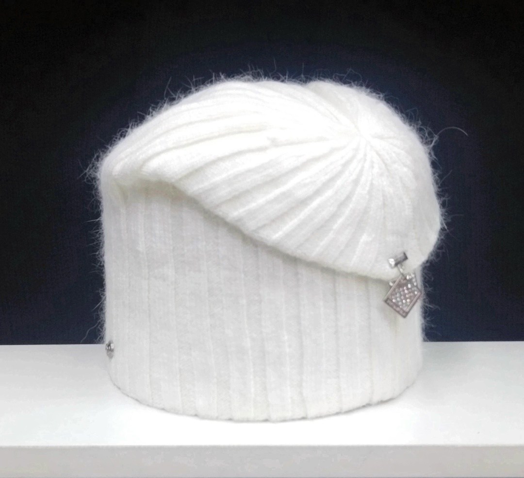 женская шапка,шапка ангора,шапка женская вязаная,женская шапка из ангоры,шапка для женщин ангора