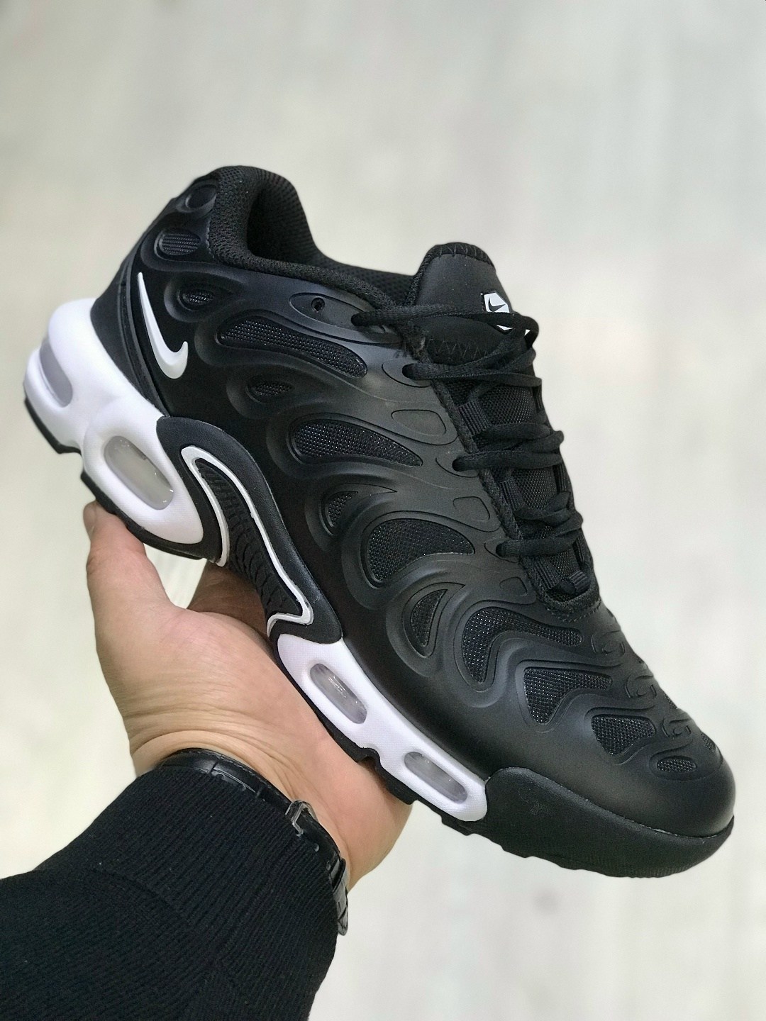 кроссовки nike air max plus,кроссовки nike air max plus tn,nike air max plus drift,nike air max plus tn,nike air max plus