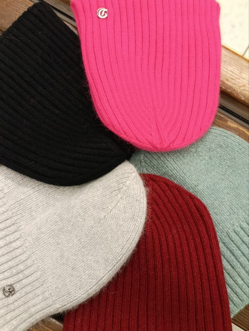 шапка женская,шапка бини,женская вязаная шапка,шапка бини женская,шапки нск