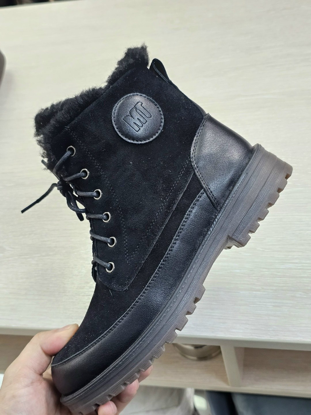 ,зимняя  женская,женские зимние ботинки,короткие зимние ботинки женские,ботинки зимние