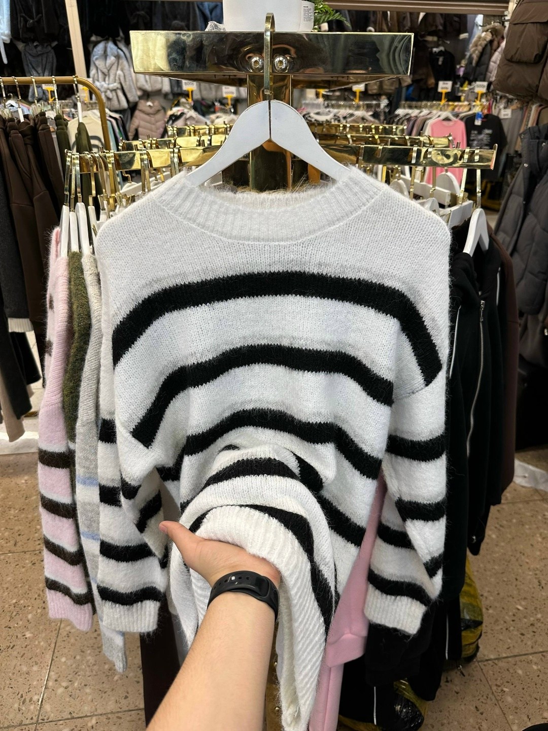 свитер,полосатый свитер,свитер джемпер,модные свитера,мохеровый вязаный свитер в полоску для мужчин и женщин