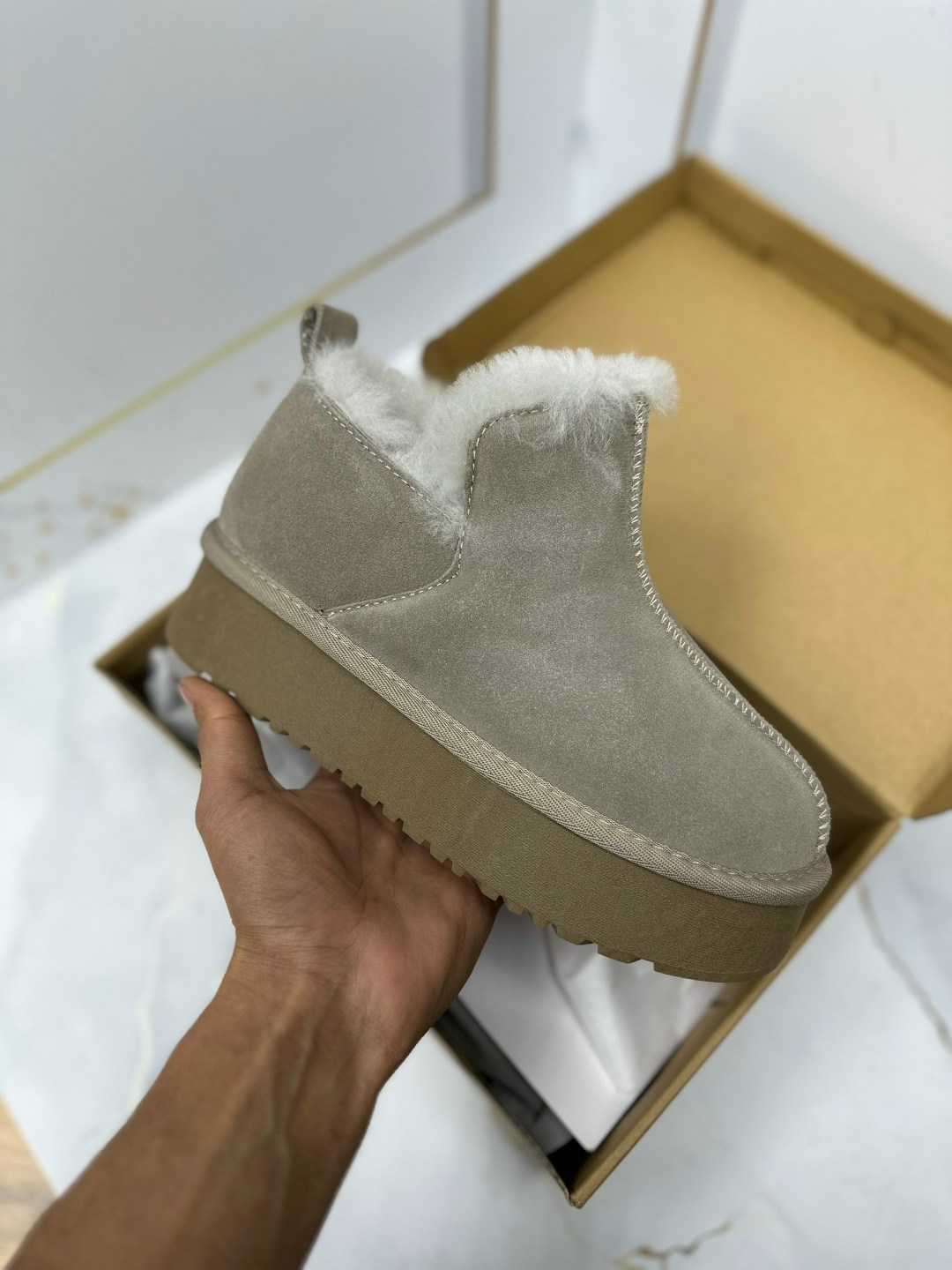 угги женские,,угги,женские короткие угги на овчине,угги женские ugg