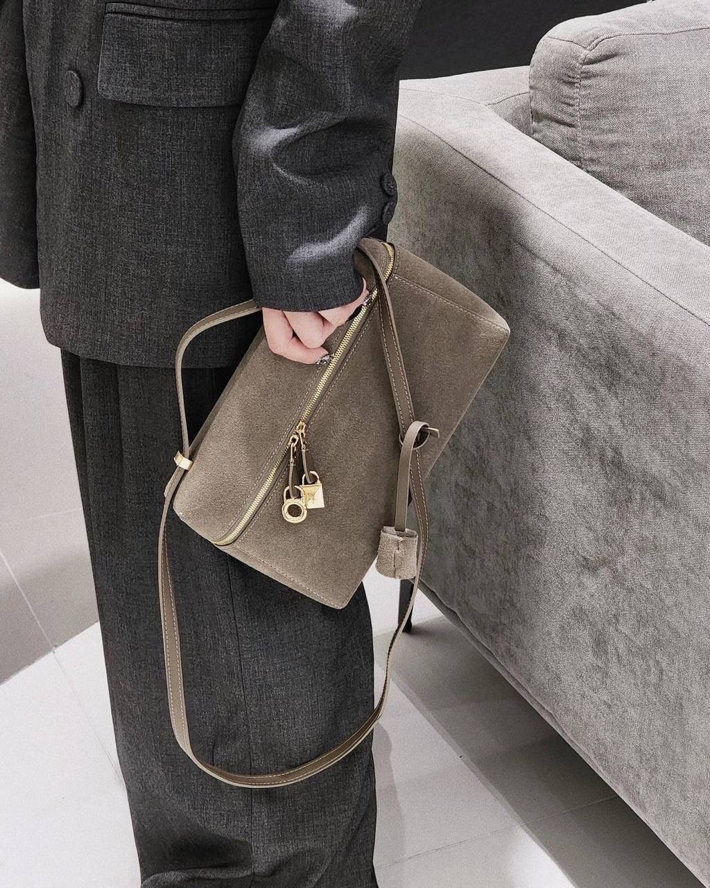 сумка замшевая,сумка из натуральной замши,женская сумка замшевая,сумка из замши,замшевая коричневая сумка