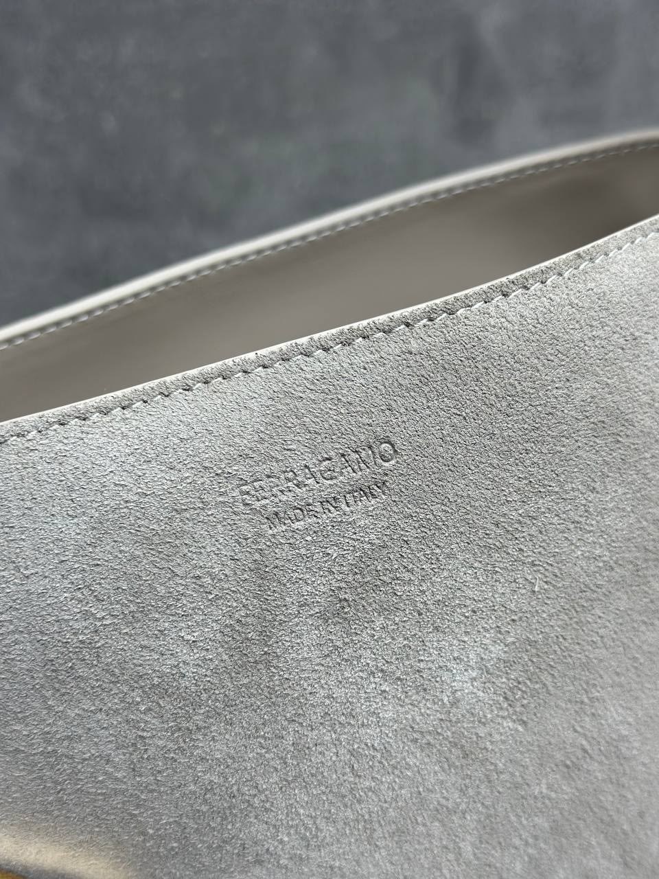 замшевая женская сумка,замшевая сумка,сумка fendi фенди хит продаж новинка замша,сумка,сумка замшевая коричневая