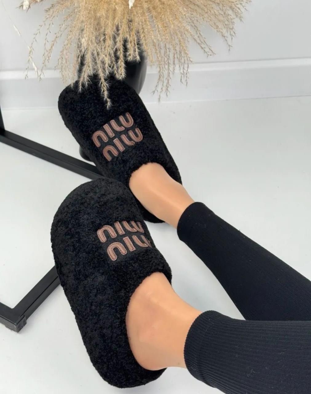 тапочки женские,,женские домашние тапочки,модные тапочки,тапочки домашние