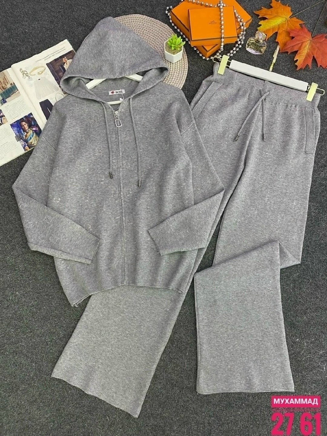 костюм женский,трикотажные костюмы,костюмы спортивные женские,костюм со стразами,трикотажные костюмы женские