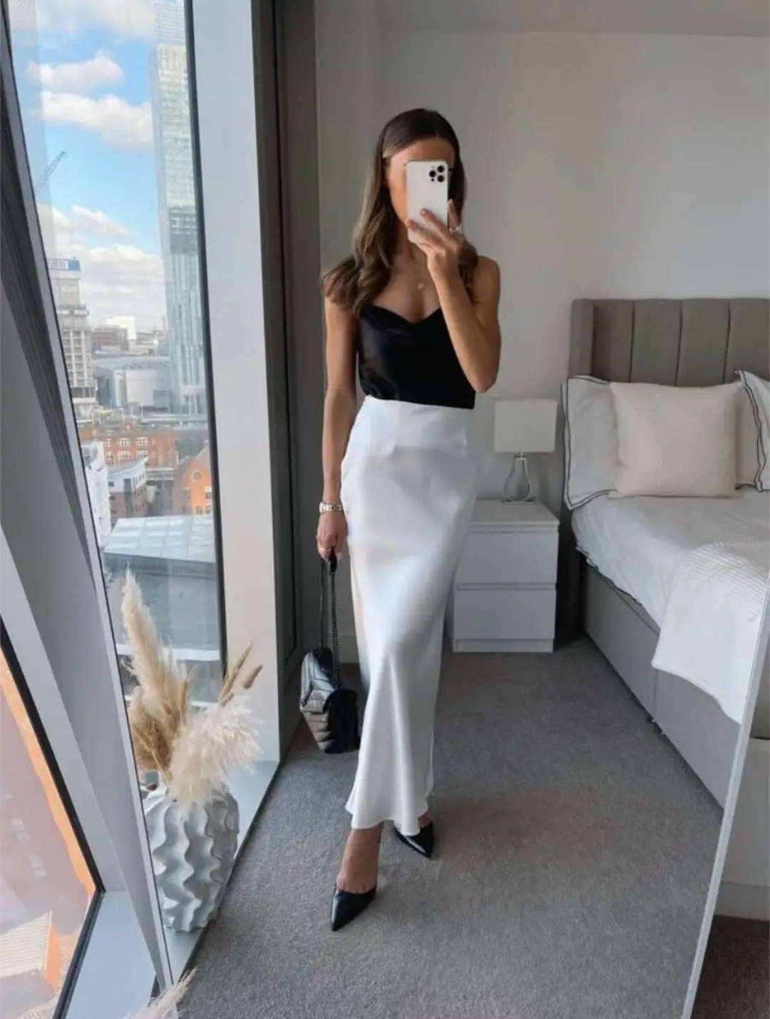 образ с атласной юбкой,атласная юбка,юбка мода,атласная юбка миди,шелковая юбка миди