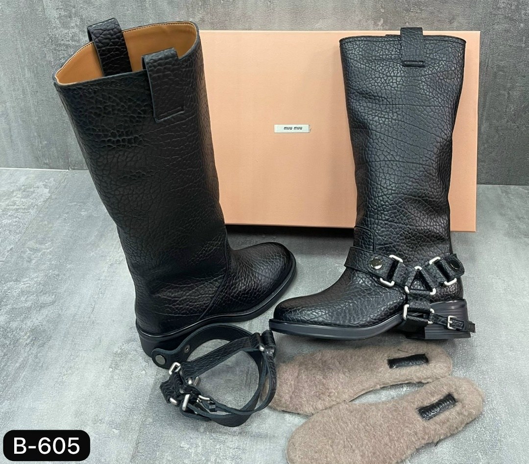 ,кожаные сапоги miu miu,женские сапоги,сапоги miu miu,сапоги