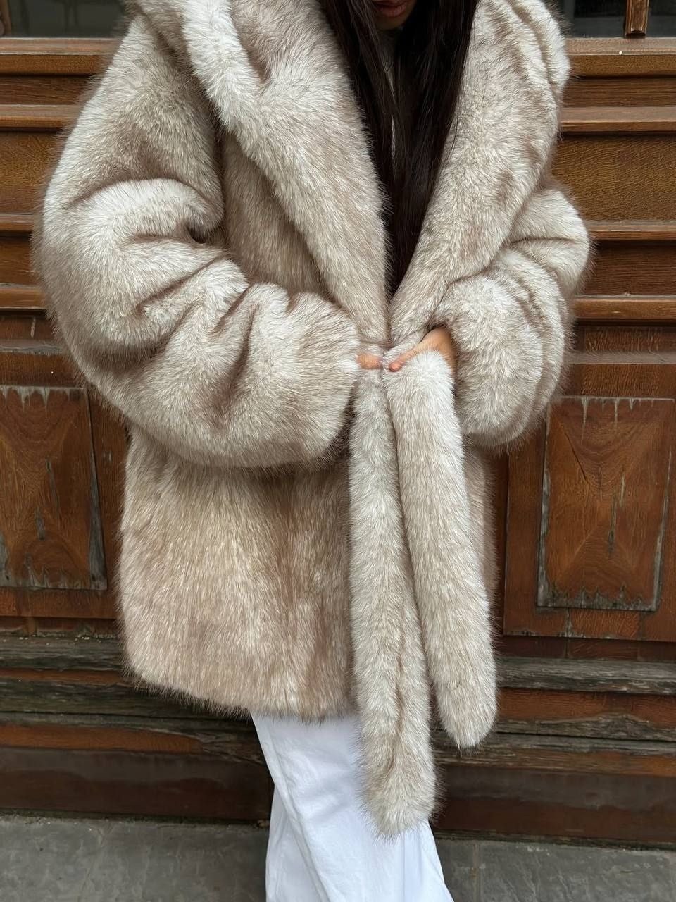 шуба искусственная,шуба с капюшоном,эко шуба,шуба белая норка,шуба из экомеха