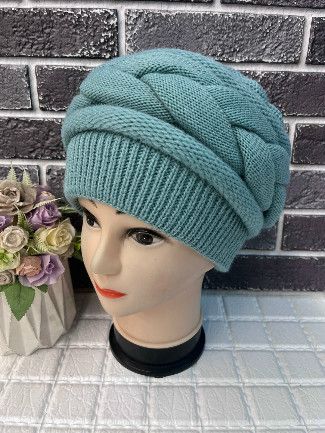 женская вязаная шапка,вязаная шапка,шапка зимняя вязаная,вязаные шапки для женщин,шапка женская